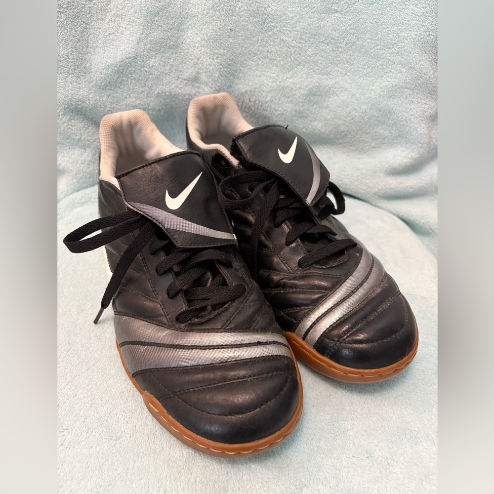 Nike Black and Silver Soccer Shoes. Mens Size 12.